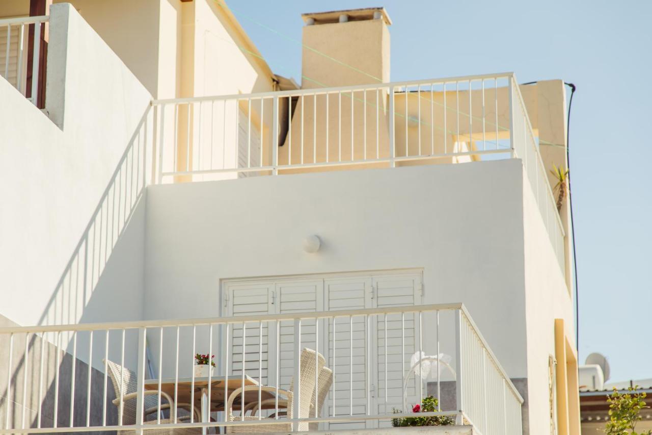 Jimmy'S Flat Apartamento Paralimni Exterior foto