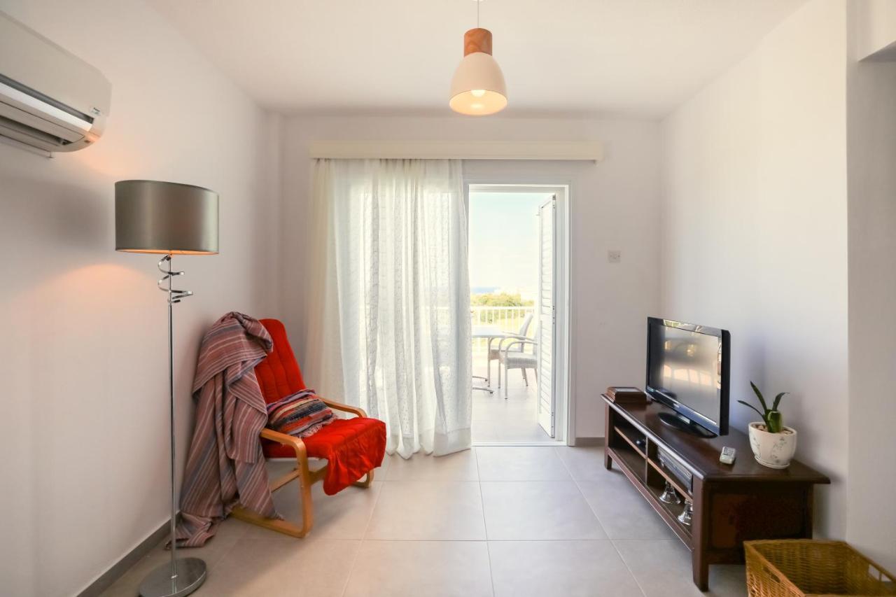 Jimmy'S Flat Apartamento Paralimni Exterior foto
